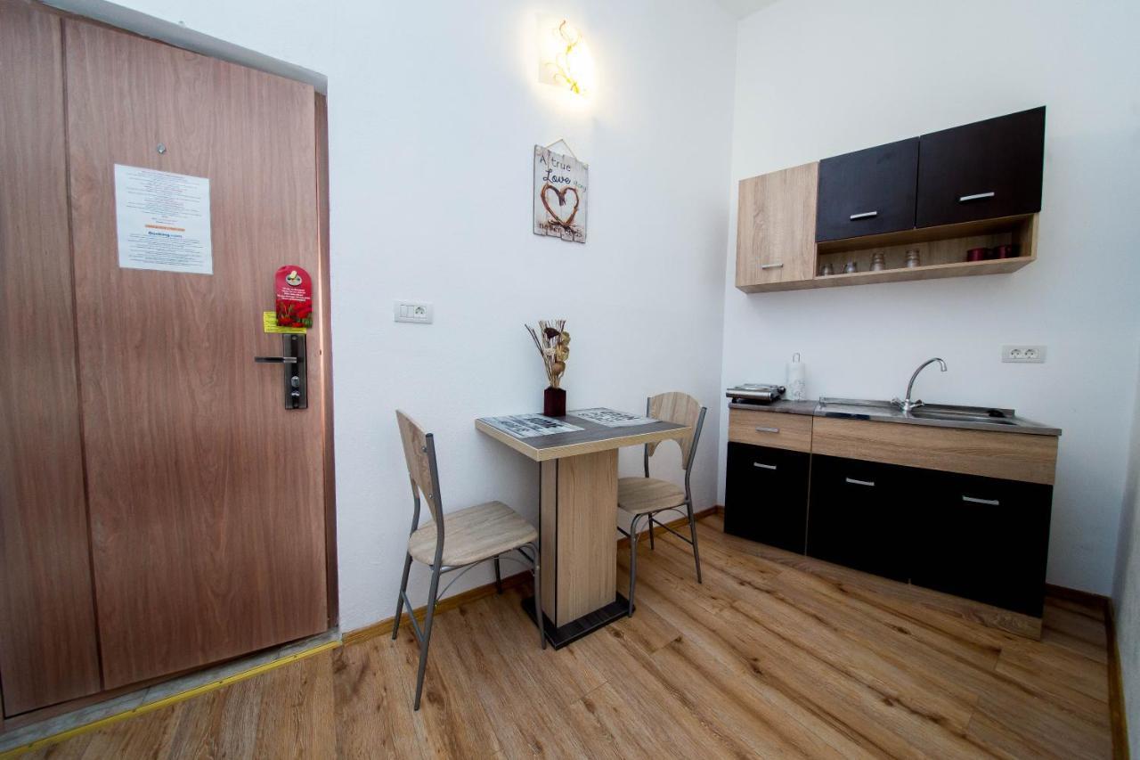 Boul Rosu Residence Free Private Parking Arad Exterior foto