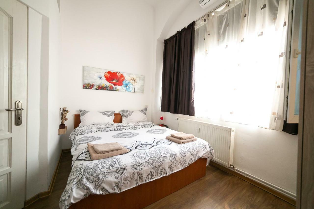 Boul Rosu Residence Free Private Parking Arad Zimmer foto